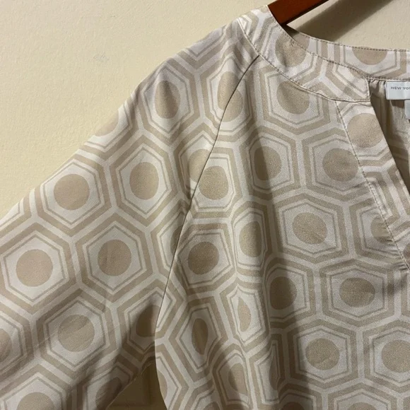 New York & Company Cream Geometric Long Sleeve Blouse - Picture 6 of 15